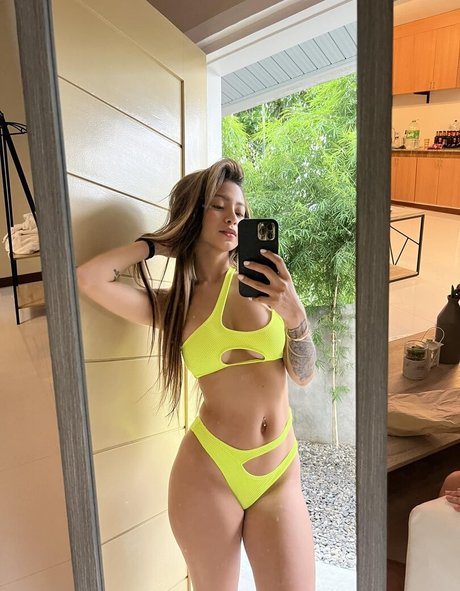 Pinay Gems star hot photos