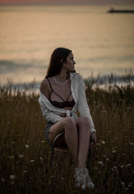 Beatriz Braz star high quality image