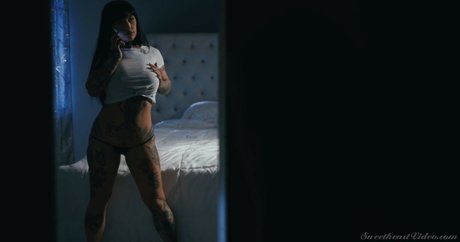 Jessie Lee star hot pic