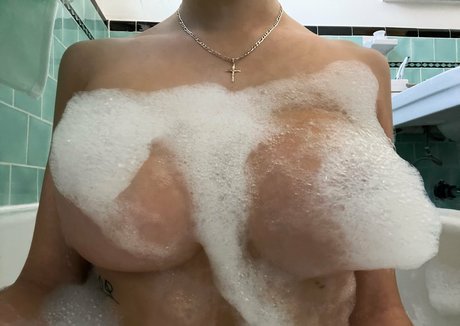 Chloe Spenceee star hot gallery