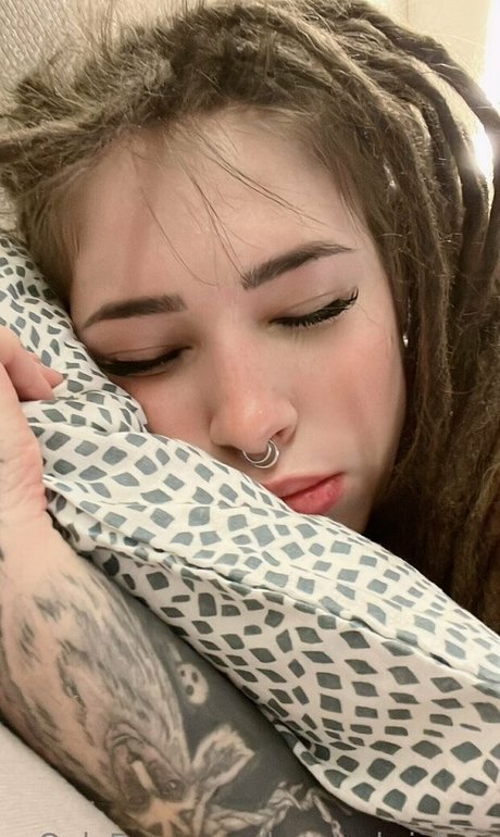 lovelychrisfree art actress picture