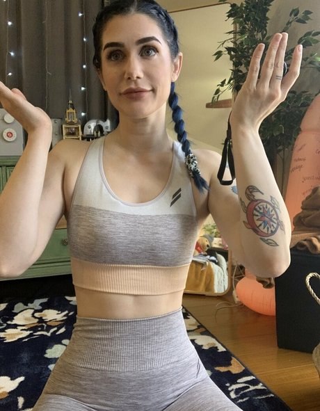 imthestarkfree model art img