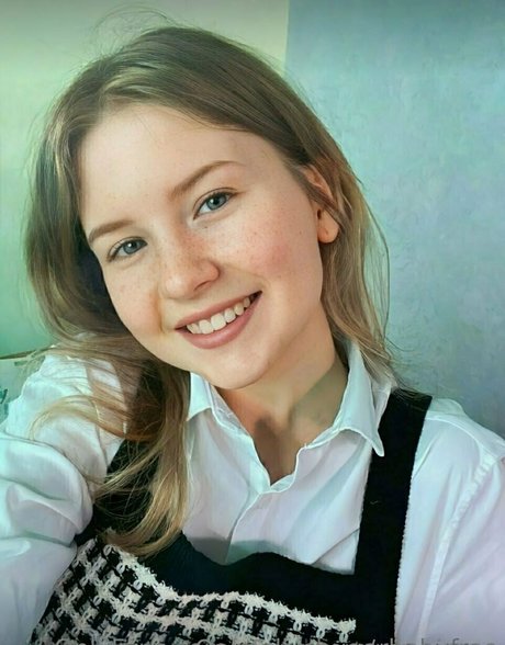 wrenirene pornstar art pic