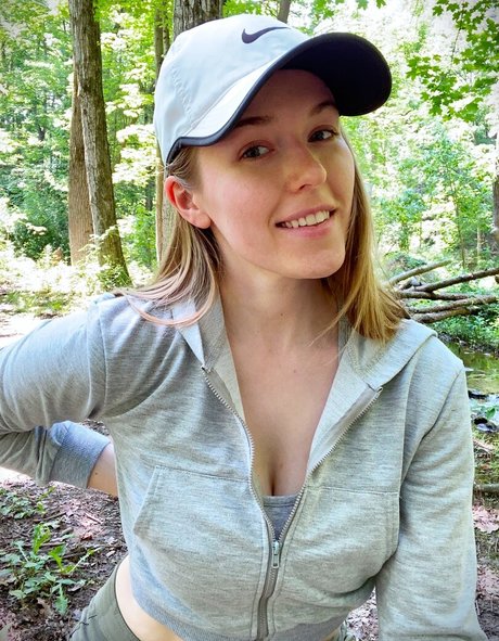 DatOtterGirl pornstar erotic galleries