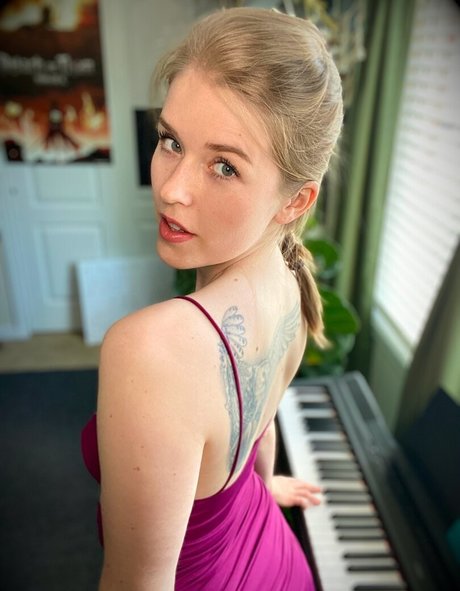 DatOtterGirl Profile pic