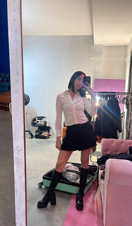 Maria Valero model exclusive img