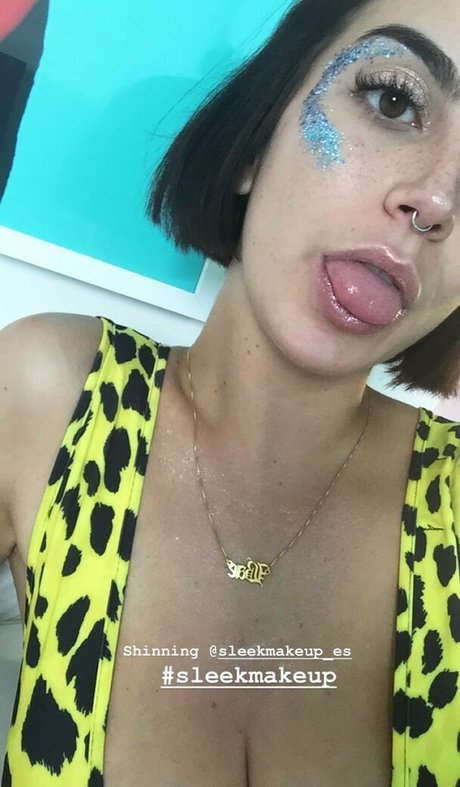 Maria Valero model free pictures