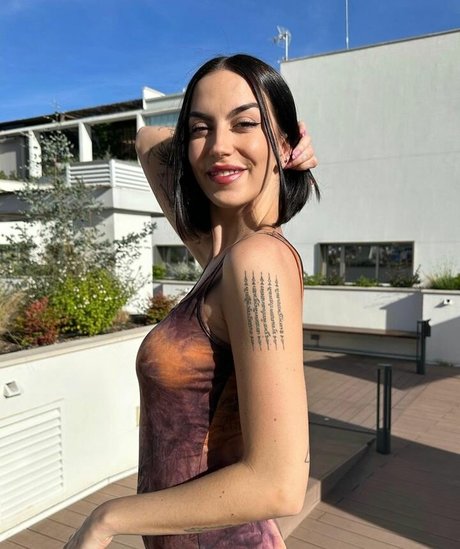 Maria Valero model sexy pics