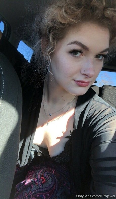 lilithjewel sex pornstar photos