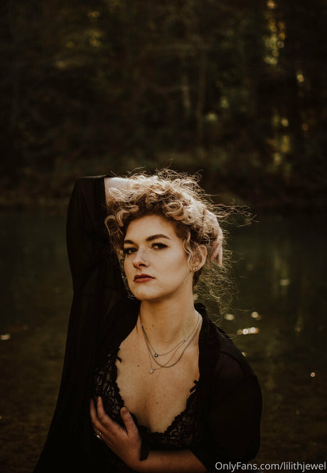 lilithjewel model nudes photos