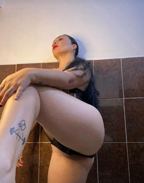 edidiianatruj hot model pic