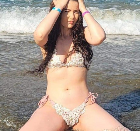 Estefy Gonzalez Campos model high quality img