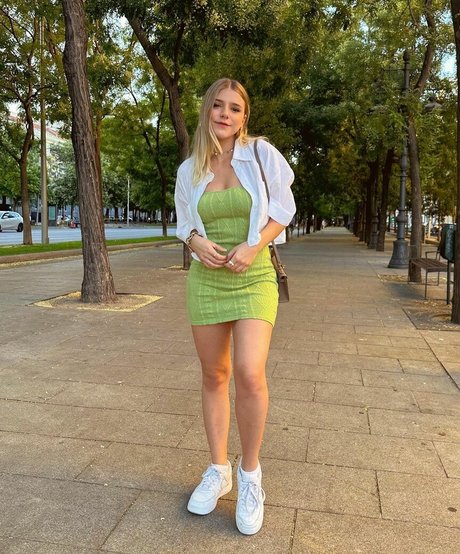 Giulia Nassa pornstar erotic gallery