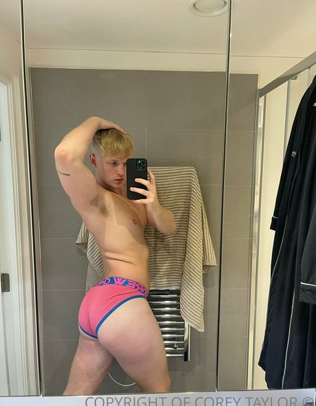 coreytaylorvip model pretty pics