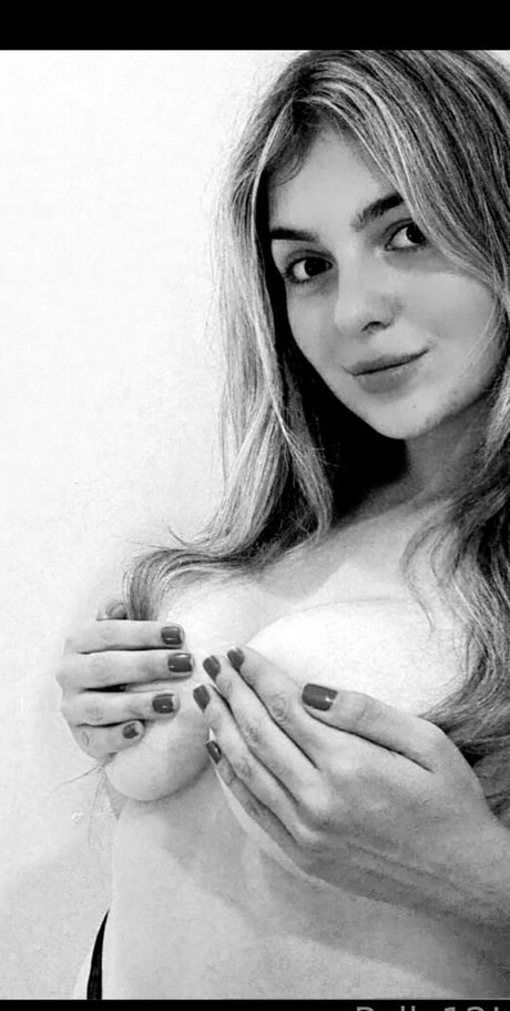 Bia camargo12 nude model image