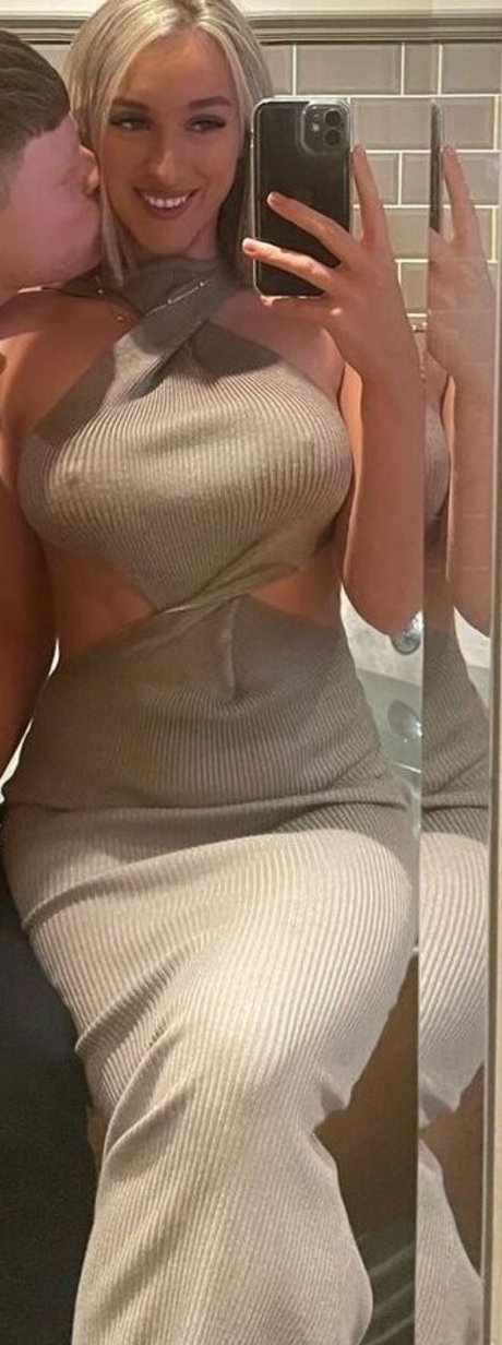 Lauren Day model erotic images