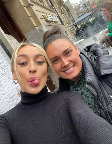 Lauren Day top model image