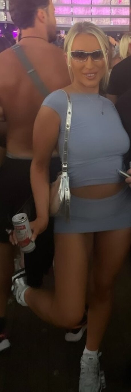 Lauren Day model erotic picture