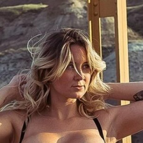 Lynn St Jean sex pornstar picture