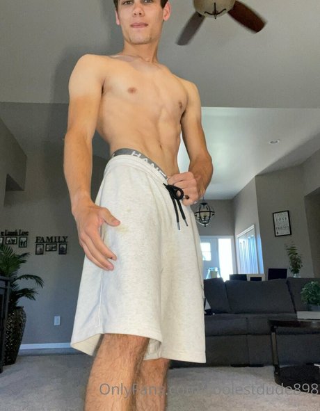 coolestdude898 nudes model pic