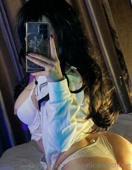Lunaticalwitch model sex image