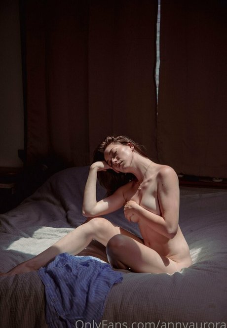 Anny Aurora pretty pornstar gallery