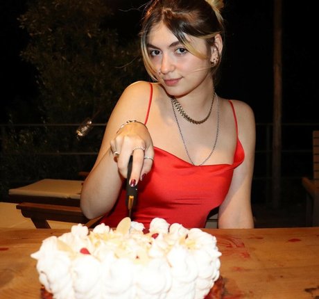 Ayca Tilki model porn pic