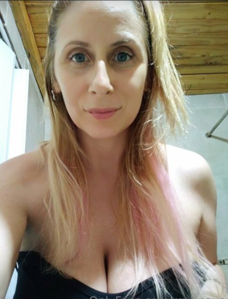 Rominavc model best pictures