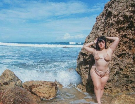 lolahbearxo model best picture