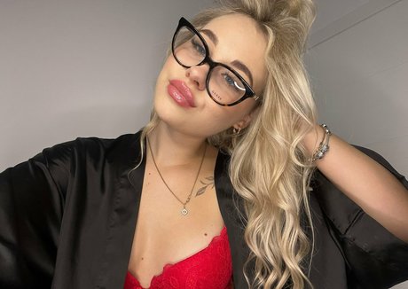 heheh0 free model galleries