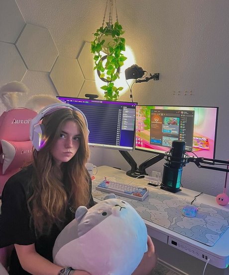 Hannah Stein model hot gallery