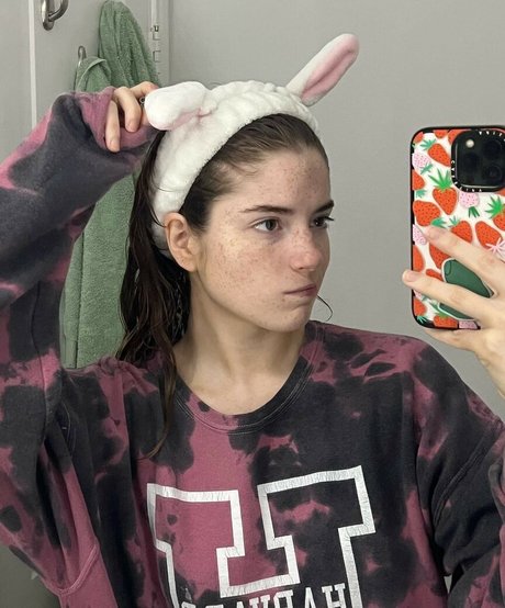 Hannah Stein sexy model picture