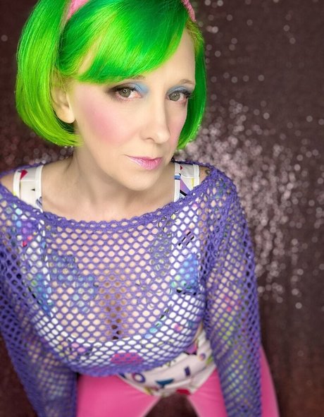 Sage Griffin model nude picture