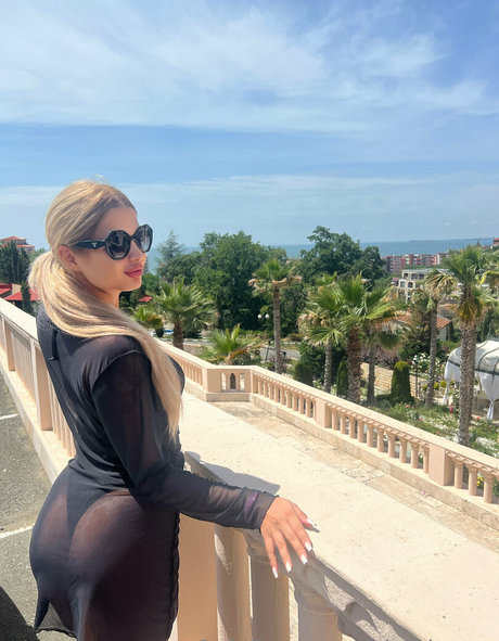 babssonly model hot photos