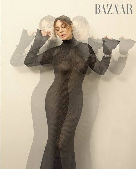 Monica Bellucci naked model images