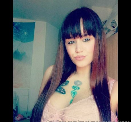 mysticpotenteydulzona art star pictures