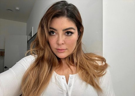 Ashlynn Arias pornstar xxx photo