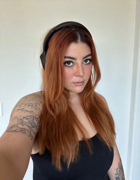 Ashlynn Arias pornstar xxx photo