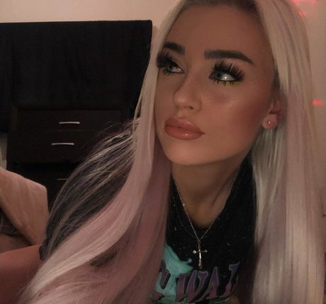 Viperous model perfect pic