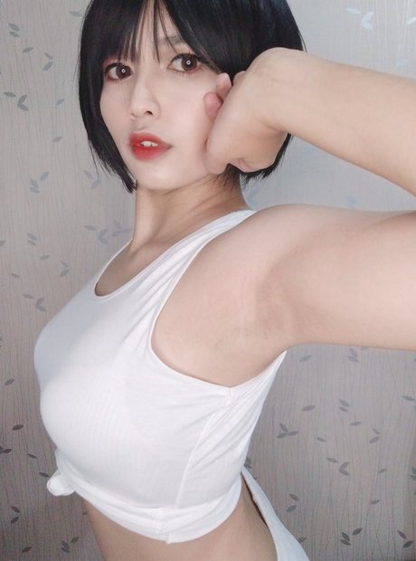 Rue cosplayer nude model pics