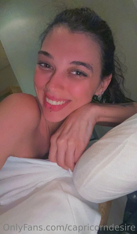 capricorndesire exclusive pornstar img