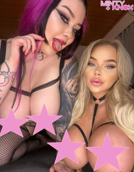 mintyknoxfree naked actress img