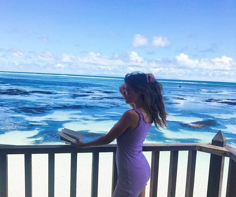 Aude a La Joie nude actress picture