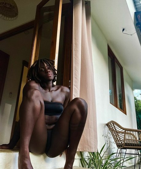 BinaNjikam sex model images