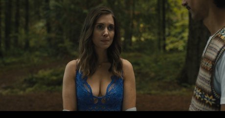 Alison Brie naked model photos