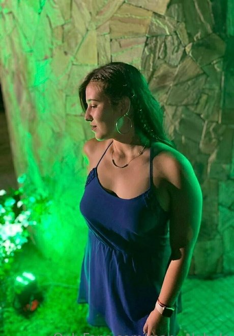 manuelahola nude model galleries