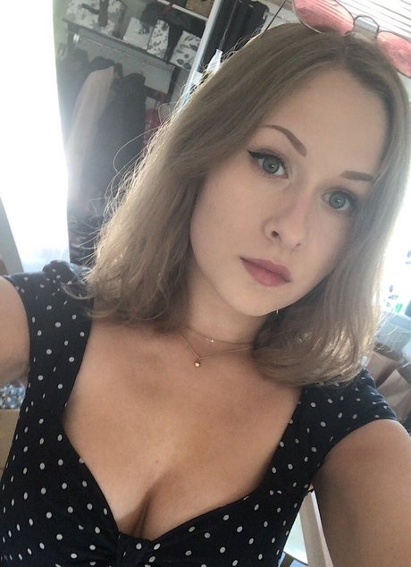 yaboielina pornstar nudes img