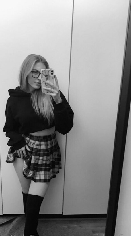 tiny asian onlyfans free nude pictures