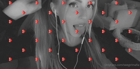 swegirlmafia exclusive star photo