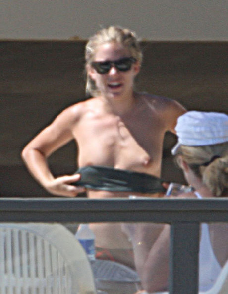 Sienna Miller exclusive actress photo